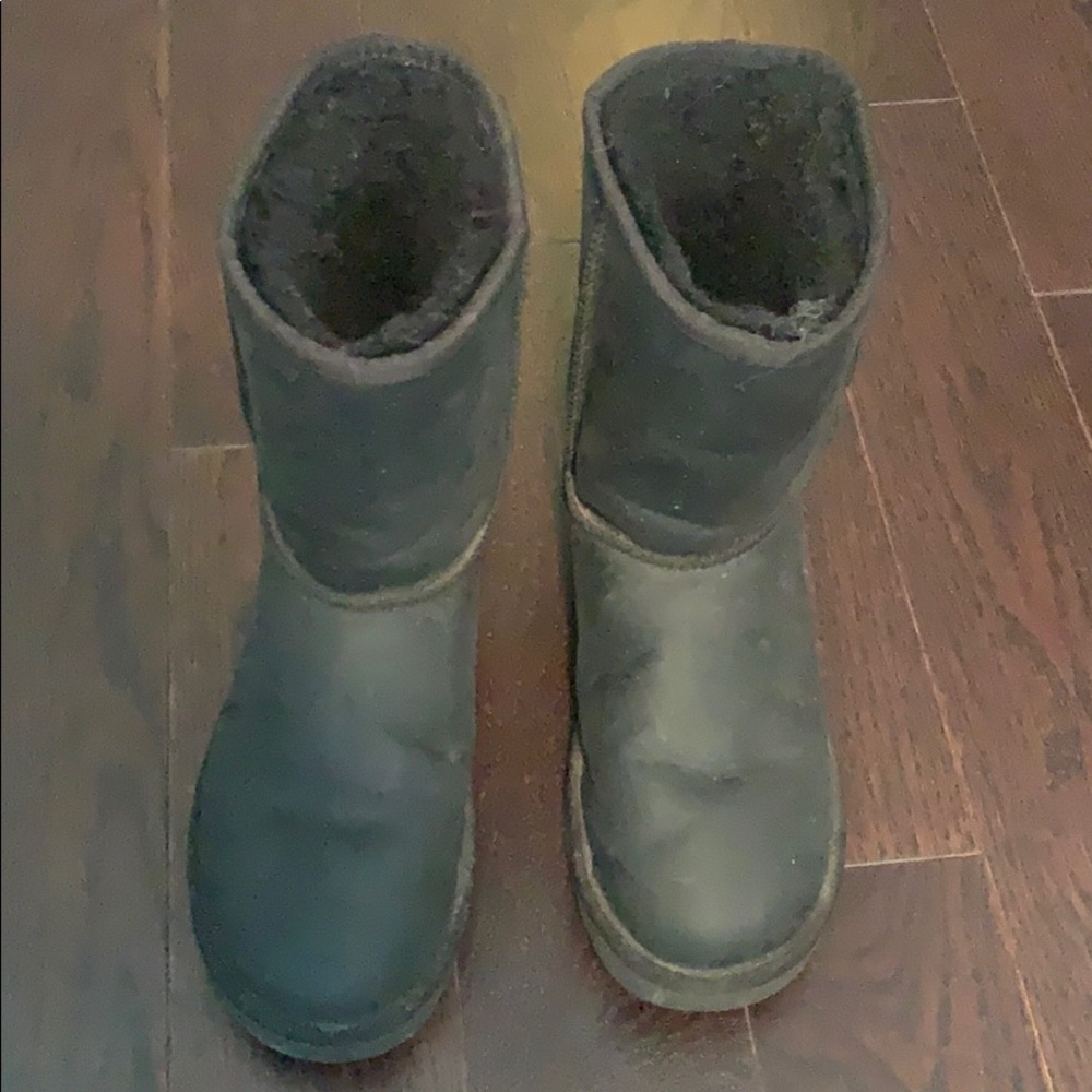 Ugg Boot - image 1